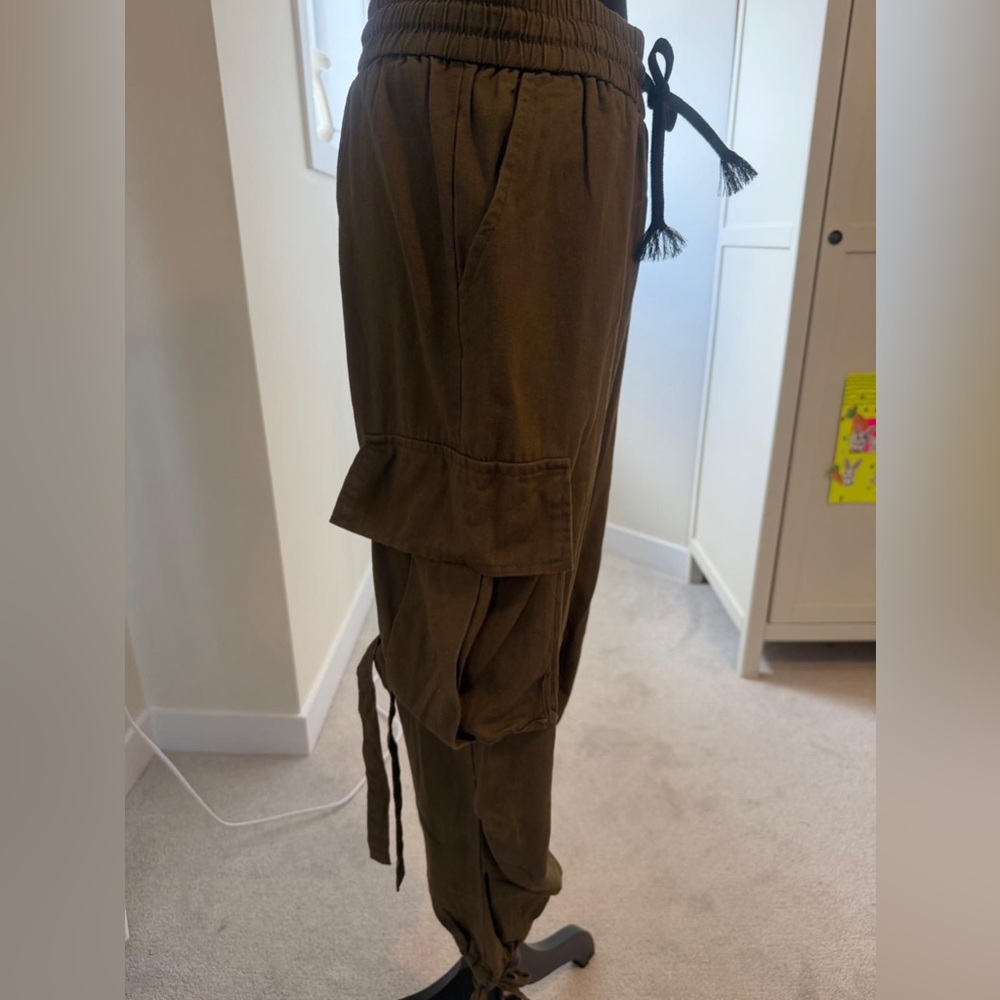 Women Parachute Pants - Picture 3 of 7
